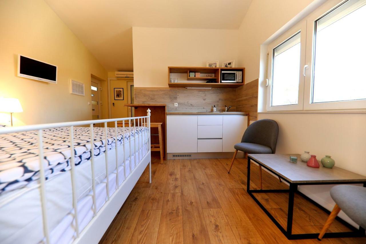 Apartments Meri-Puntamika Zára Kültér fotó